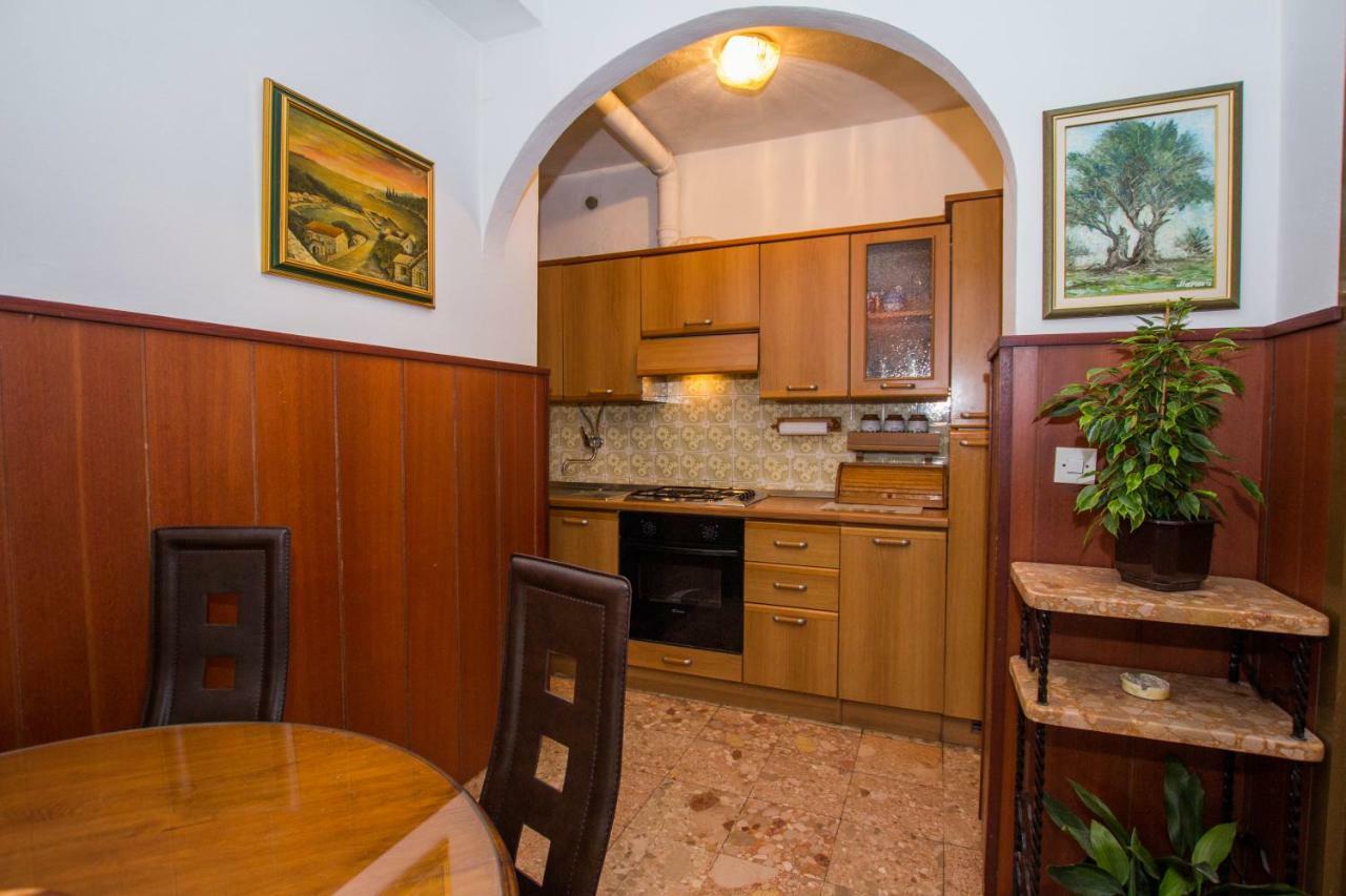 Apartment Cherie Трогир Экстерьер фото